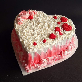 Heart Shape Vanilla Cake