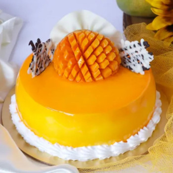 Rich Mango Cake